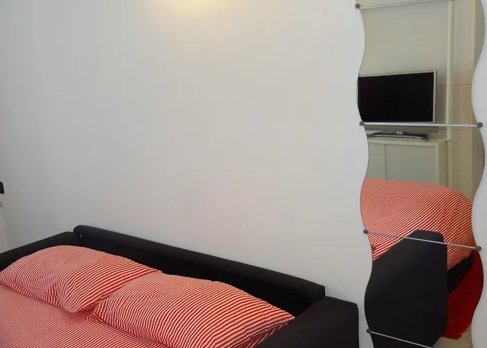 Apartment Center *